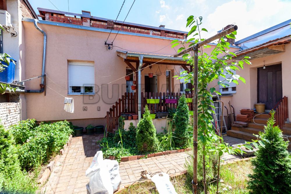 Slika 1 - Lole Ribara,  Kuća na prodaju, 62m2, 90.000€
