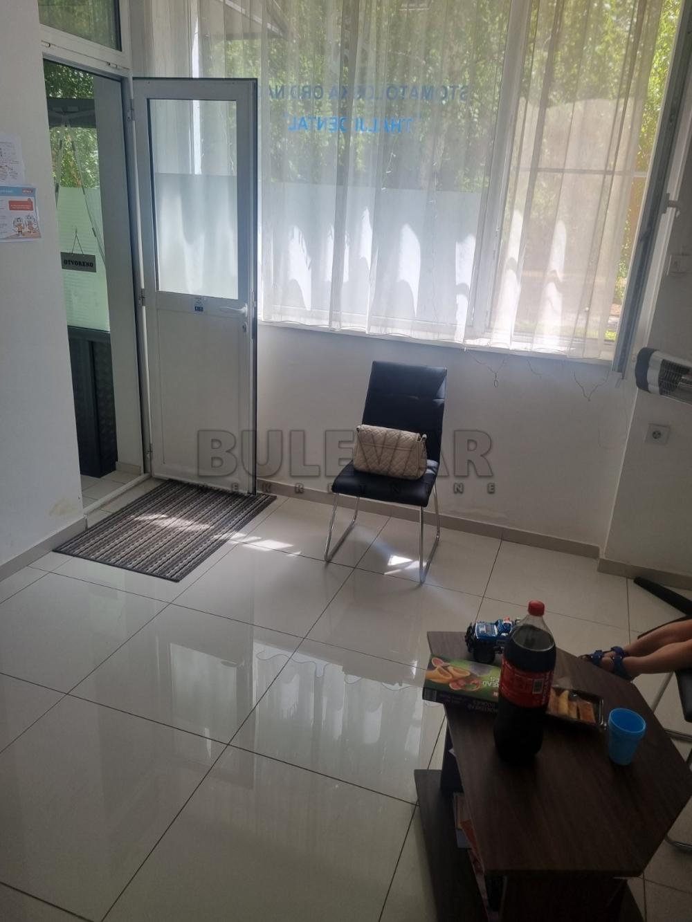 Slika 5 - Velikotrnavska,  Lokal za izdavanje, 44m2, 300€