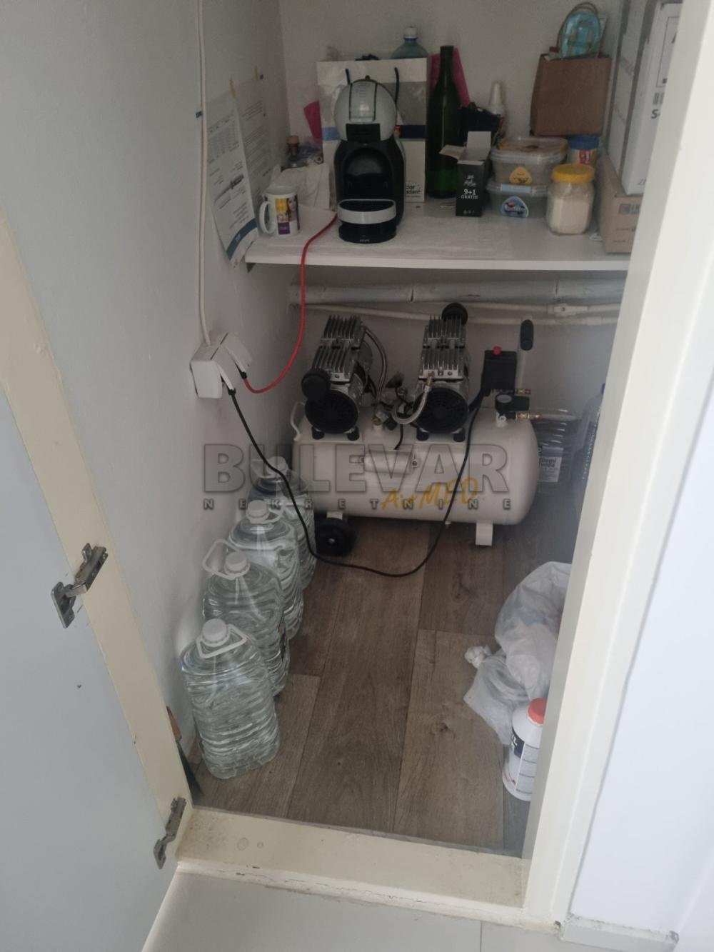 Slika 10 - Velikotrnavska,  Lokal za izdavanje, 44m2, 300€