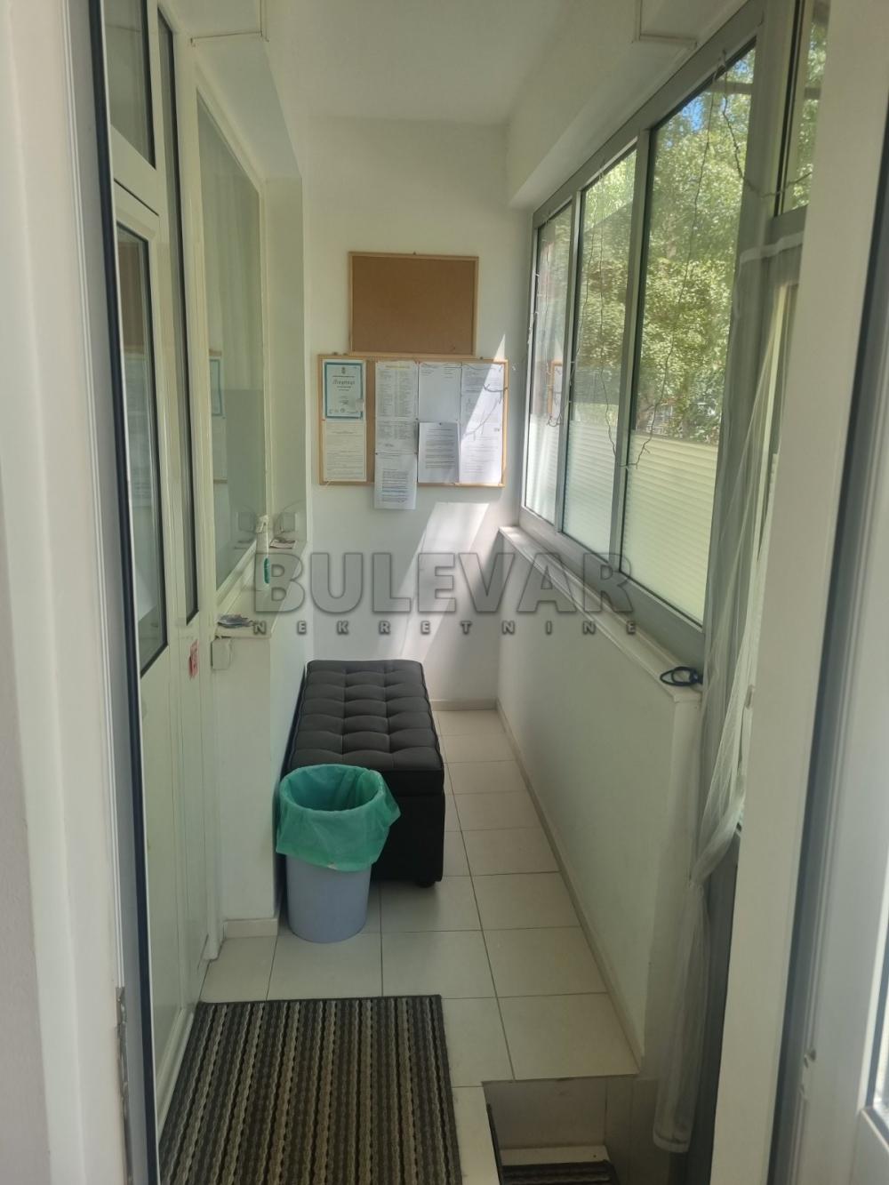 Slika 8 - Velikotrnavska,  Lokal za izdavanje, 44m2, 300€