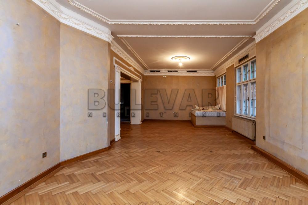 Slika 2 - Cara Dušana,  Lokal za izdavanje, 231m2, 1.200€