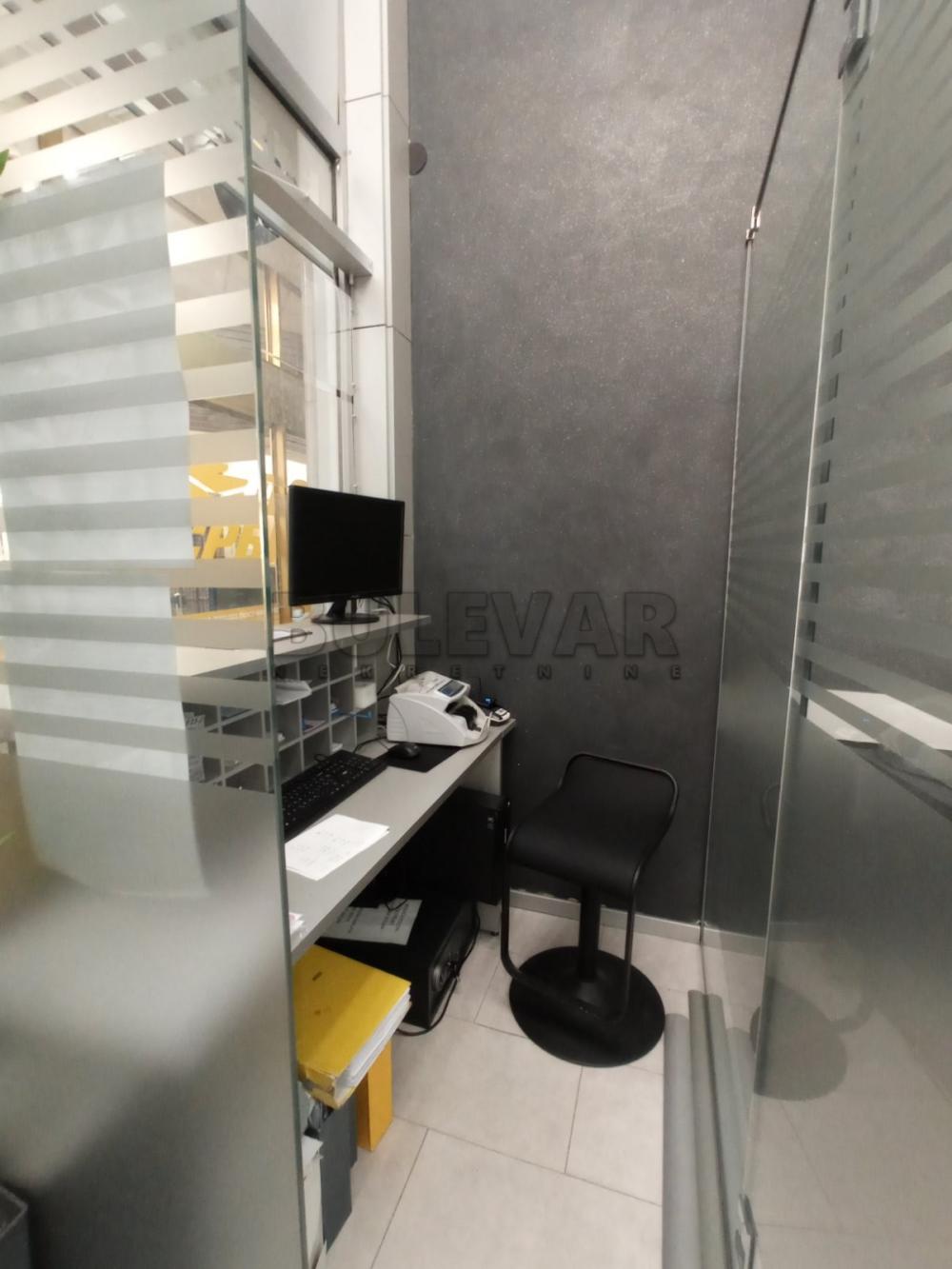 Slika 1 - Obrenovićeva,  Lokal za izdavanje, 23m2, 450€