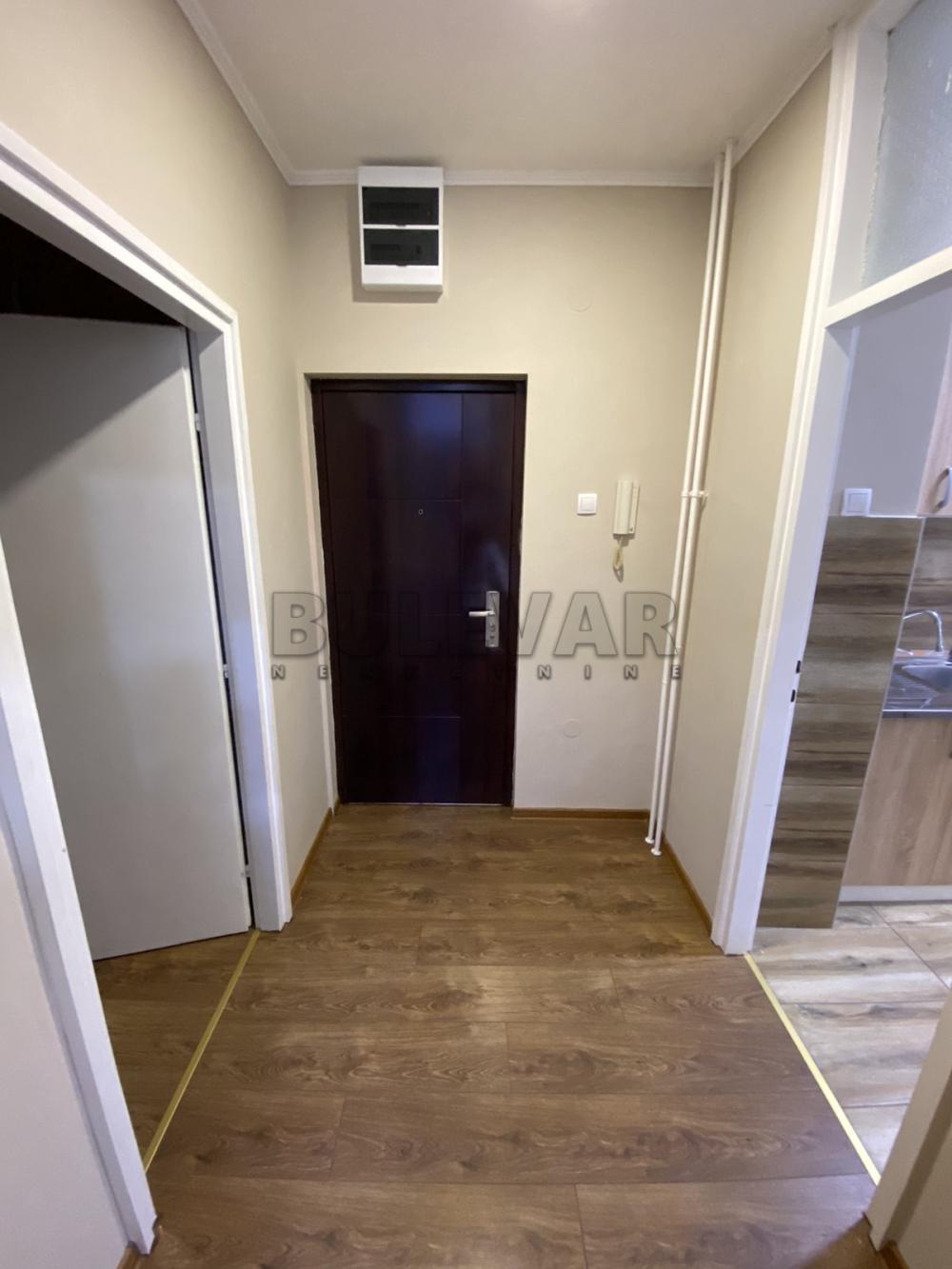 Slika 10 - Prijezdina,  Lokal za izdavanje, 55m2, 400€