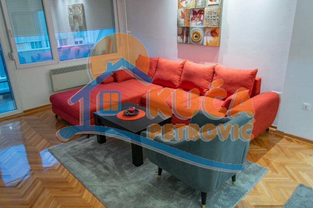 Glavna slika -Vojvode Tankosića, Dvoiposoban stan za izdavanje, 66m2, 400€