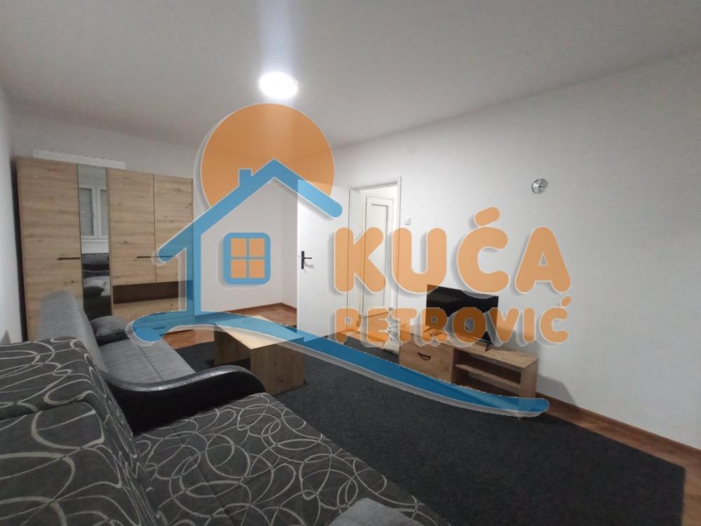 Glavna slika -Bulevar dr Zorana, Dvosoban stan za izdavanje, 42m2, 350€