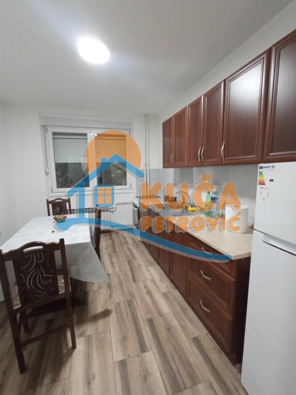 Slika 3 - Bulevar dr Zorana, Dvosoban stan za izdavanje, 42m2, 350€