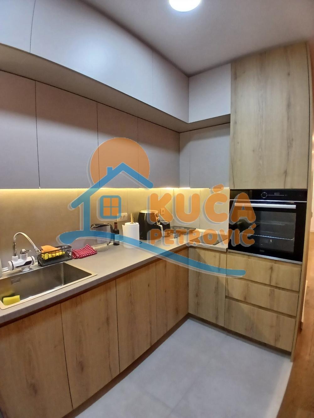 Slika 5 - Blagoja Parovića, Dvoiposoban stan za izdavanje, 76m2, 750€