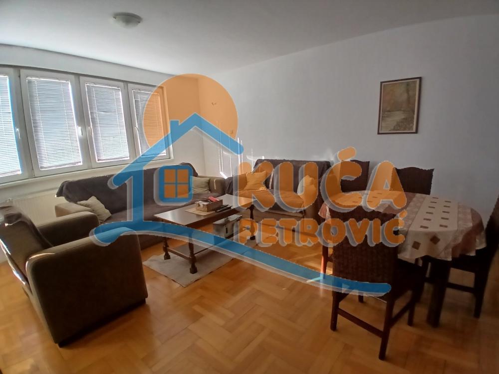Slika 3 - Majakovskog, Dvoiposoban stan za izdavanje, 72m2, 500€