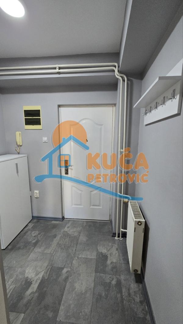 Slika 9 - 9. brigade, Jednoiposoban stan za izdavanje, 42m2, 380€