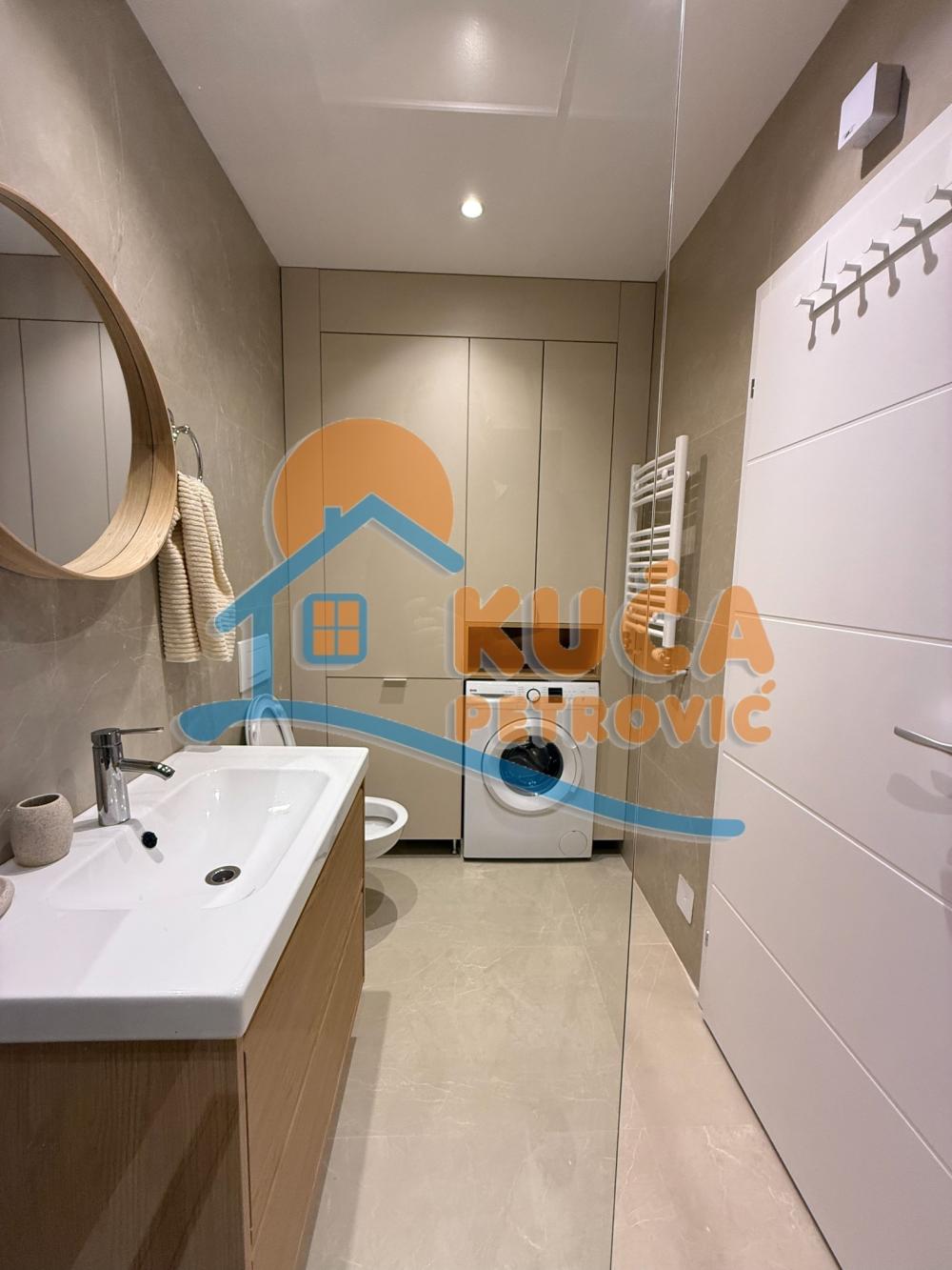 Slika 10 - Cara Dušana, Jednoiposoban stan za izdavanje, 52m2, 550€