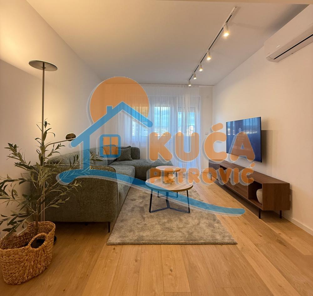 Slika 1 - Cara Dušana, Jednoiposoban stan za izdavanje, 52m2, 550€