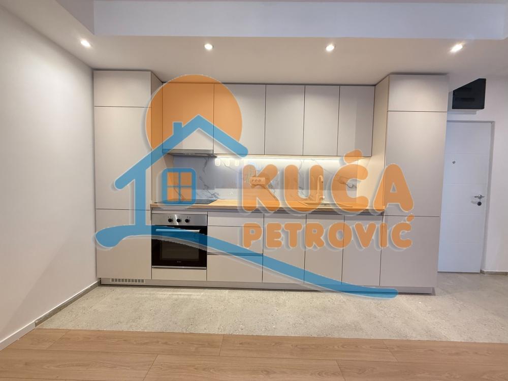 Slika 9 - Cara Dušana, Jednoiposoban stan za izdavanje, 52m2, 550€