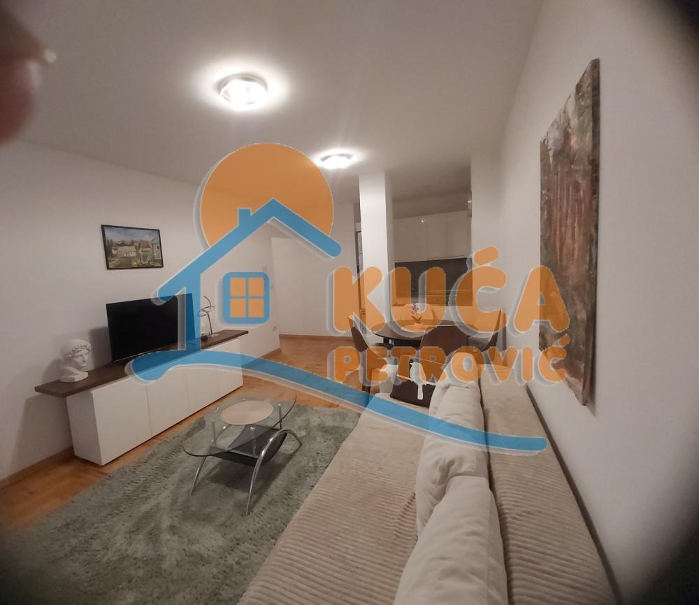 Glavna slika -Vojvode Tankosića, Jednoiposoban stan za izdavanje, 44m2, 450€