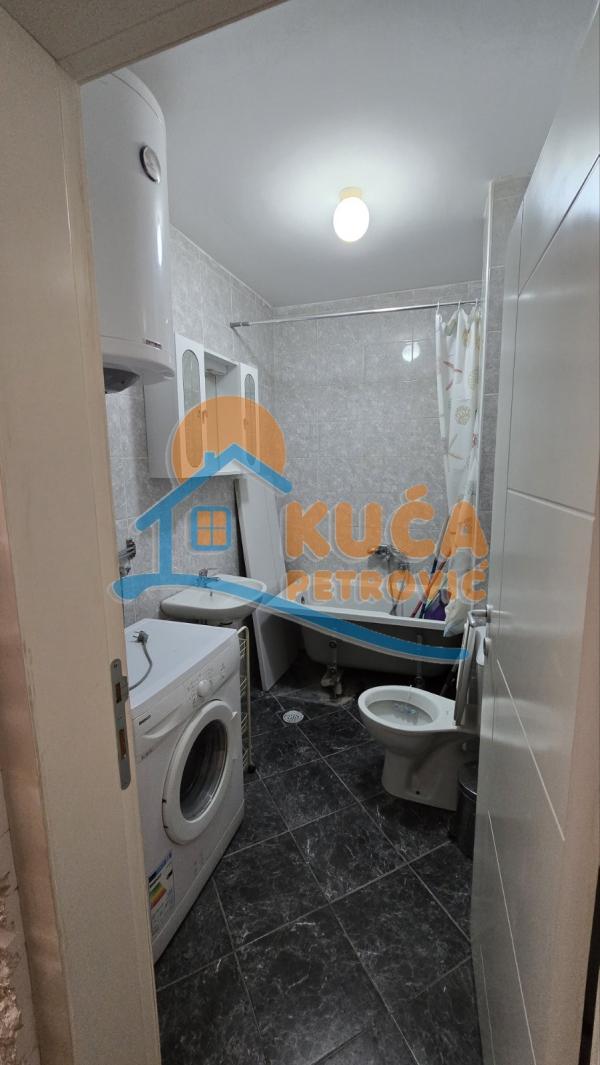 Slika 3 - Kej Kola srpskih sestara, Jednoiposoban stan za izdavanje, 43m2, 380€