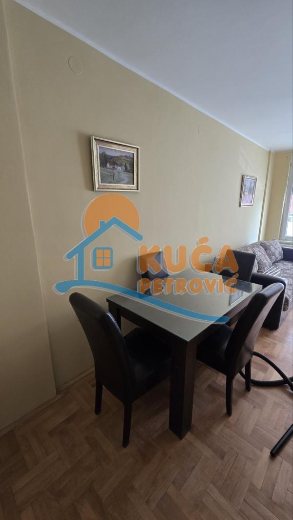 Slika 2 - Kej Kola srpskih sestara, Jednoiposoban stan za izdavanje, 43m2, 380€