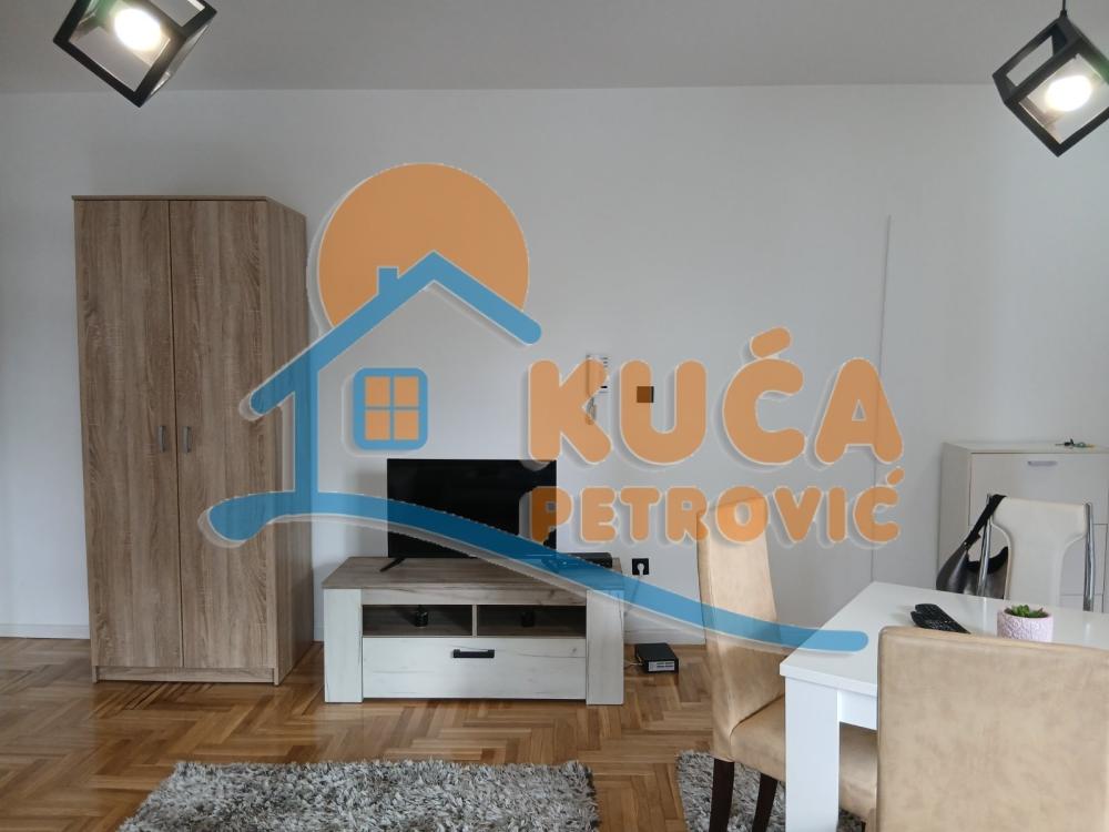 Slika 3 - Prvomajska, Jednoiposoban stan za izdavanje, 44m2, 370€