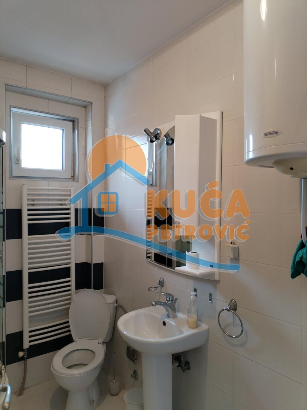 Slika 10 - Obrenovićeva, Dvosoban stan za izdavanje, 52m2, 400€