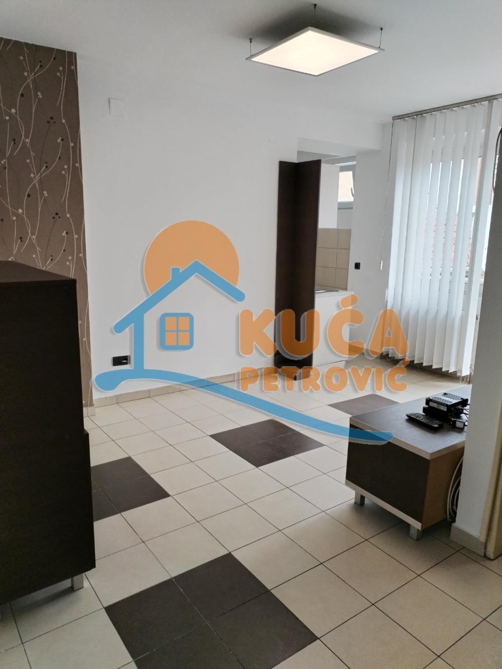 Slika 4 - Obrenovićeva, Dvosoban stan za izdavanje, 52m2, 400€
