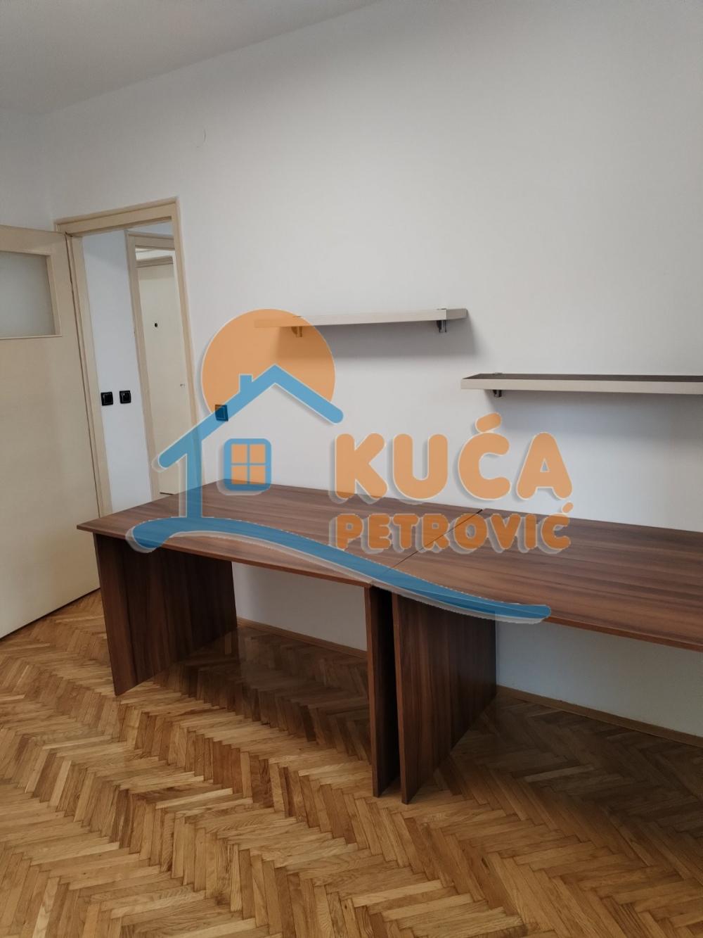 Slika 2 - Obrenovićeva, Dvosoban stan za izdavanje, 52m2, 400€