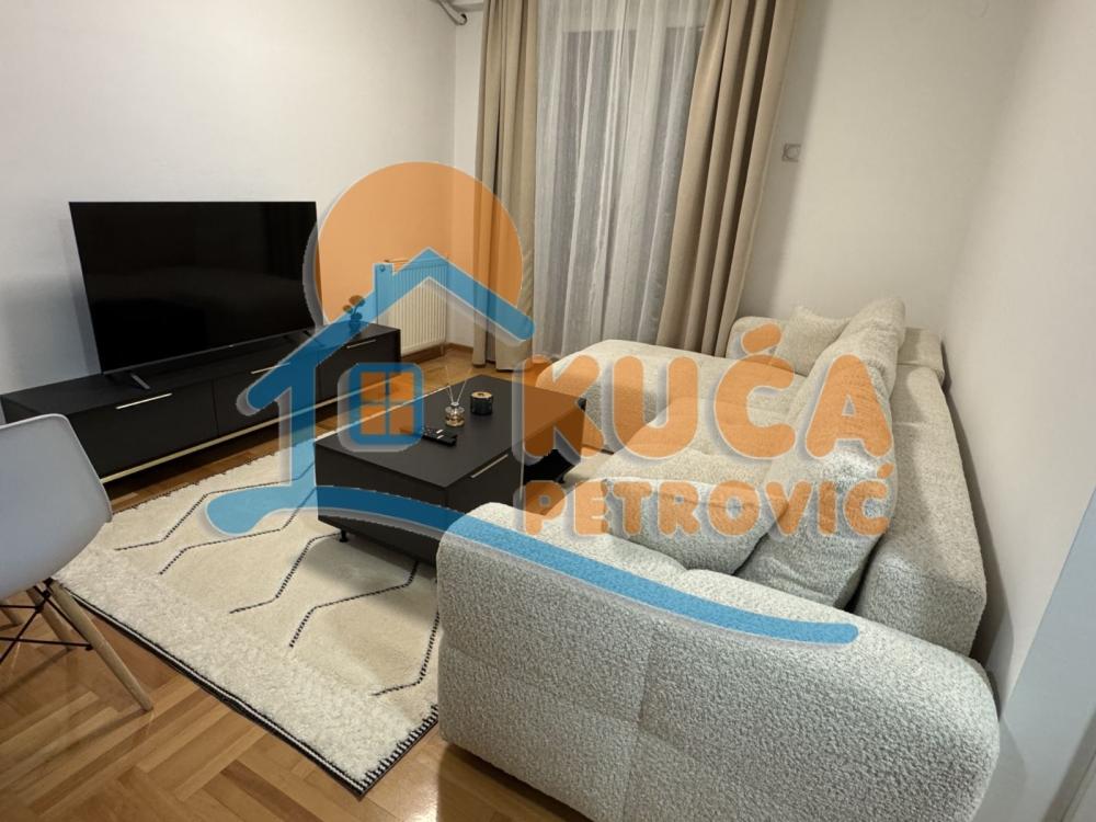 Slika 3 - Vojvode Tankosića, Jednoiposoban stan za izdavanje, 33m2, 400€