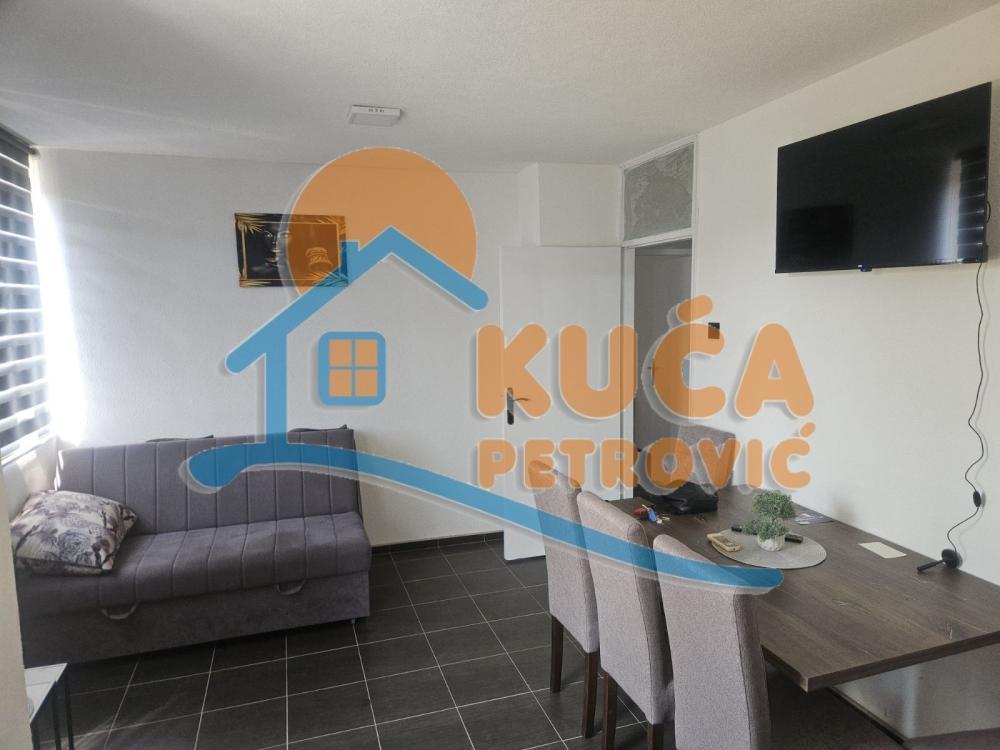 Glavna slika -Triglavska, Jednoiposoban stan za izdavanje, 33m2, 300€