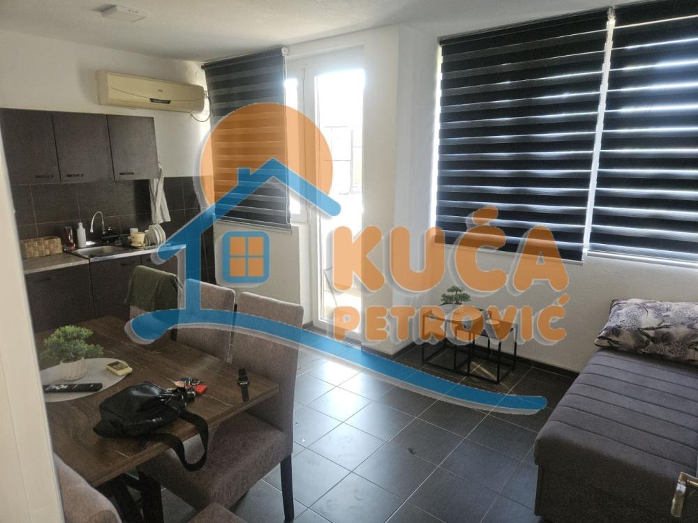 Slika 2 - Triglavska, Jednoiposoban stan za izdavanje, 33m2, 300€