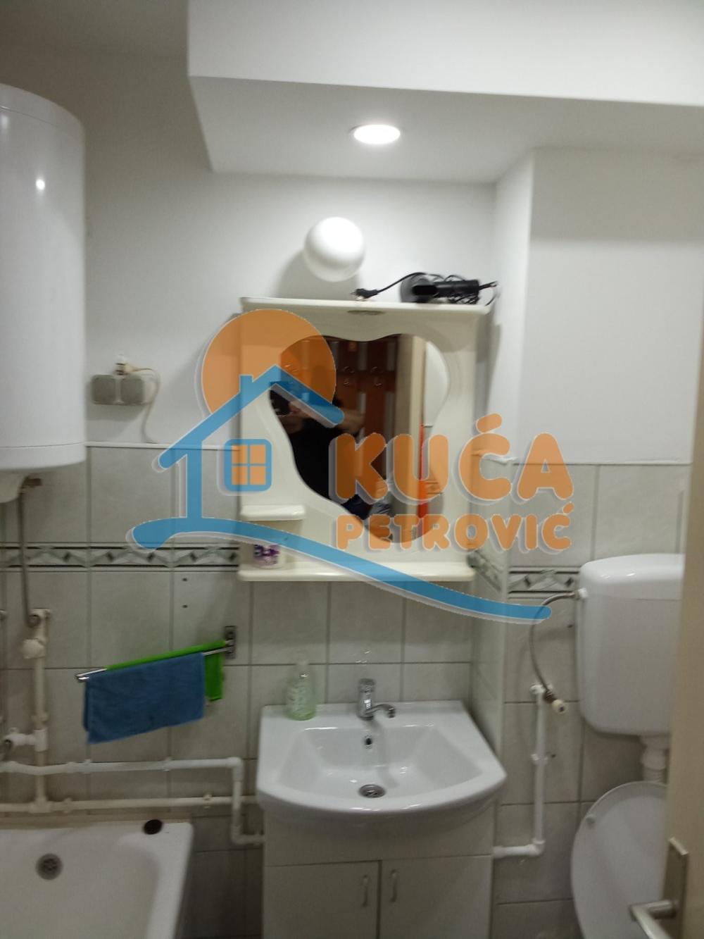 Slika 6 - Bulevar dr Zorana, Jednoiposoban stan za izdavanje, 45m2, 350€