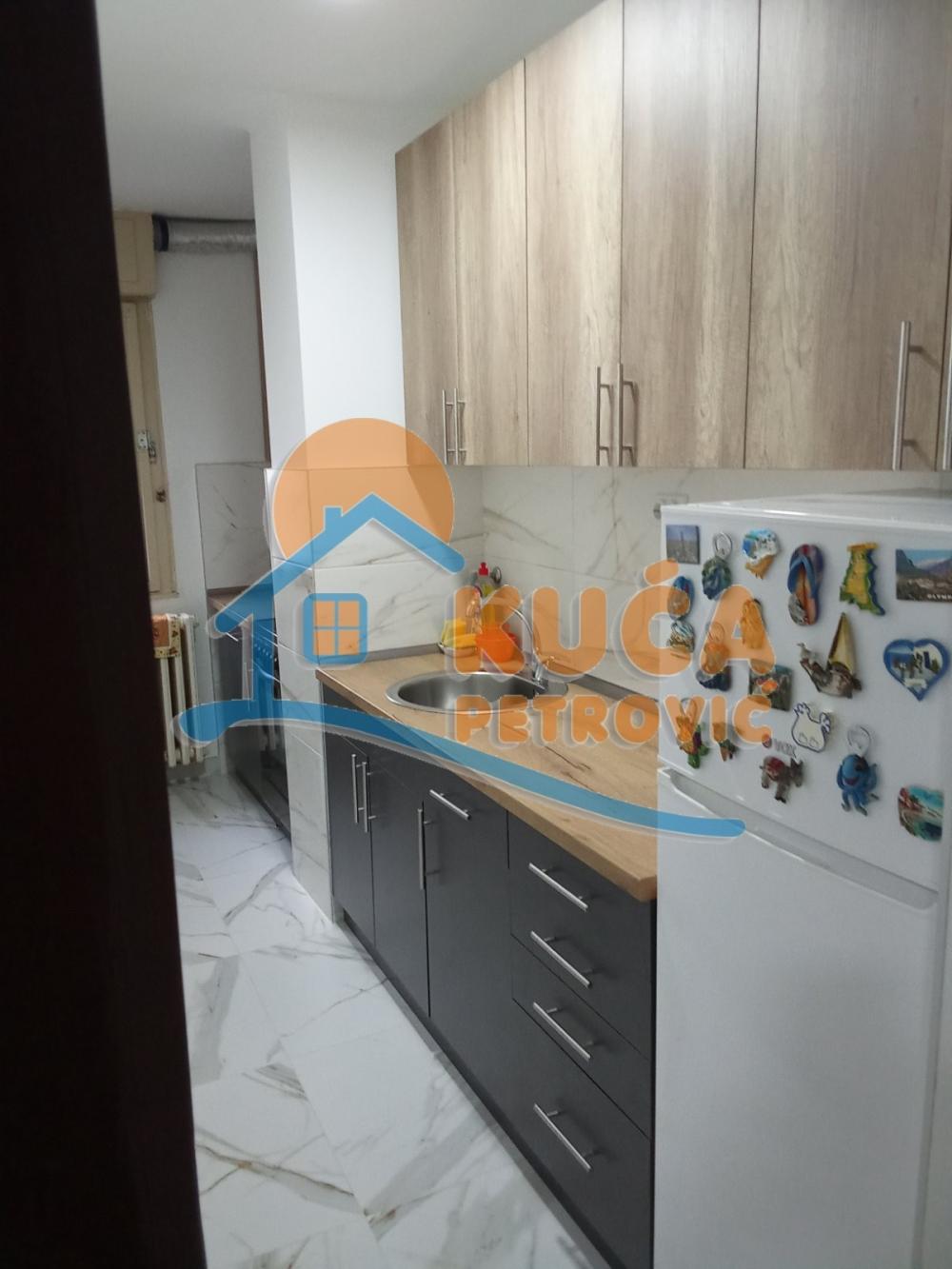 Slika 3 - Bulevar dr Zorana, Jednoiposoban stan za izdavanje, 45m2, 350€