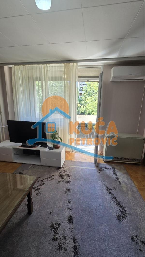 Slika 2 - Bulevar Nemanjića, Dvosoban stan za izdavanje, 52m2, 350€