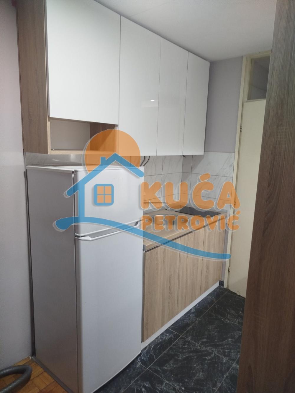 Slika 5 - Bulevar Nemanjića, Dvosoban stan za izdavanje, 52m2, 350€