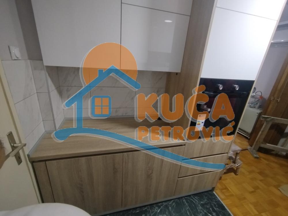 Slika 6 - Bulevar Nemanjića, Dvosoban stan za izdavanje, 52m2, 350€