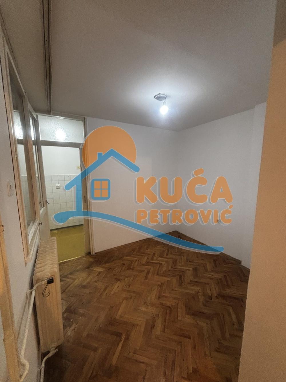 Slika 1 - Pariske komune, Dvosoban stan za izdavanje, 60m2, 250€