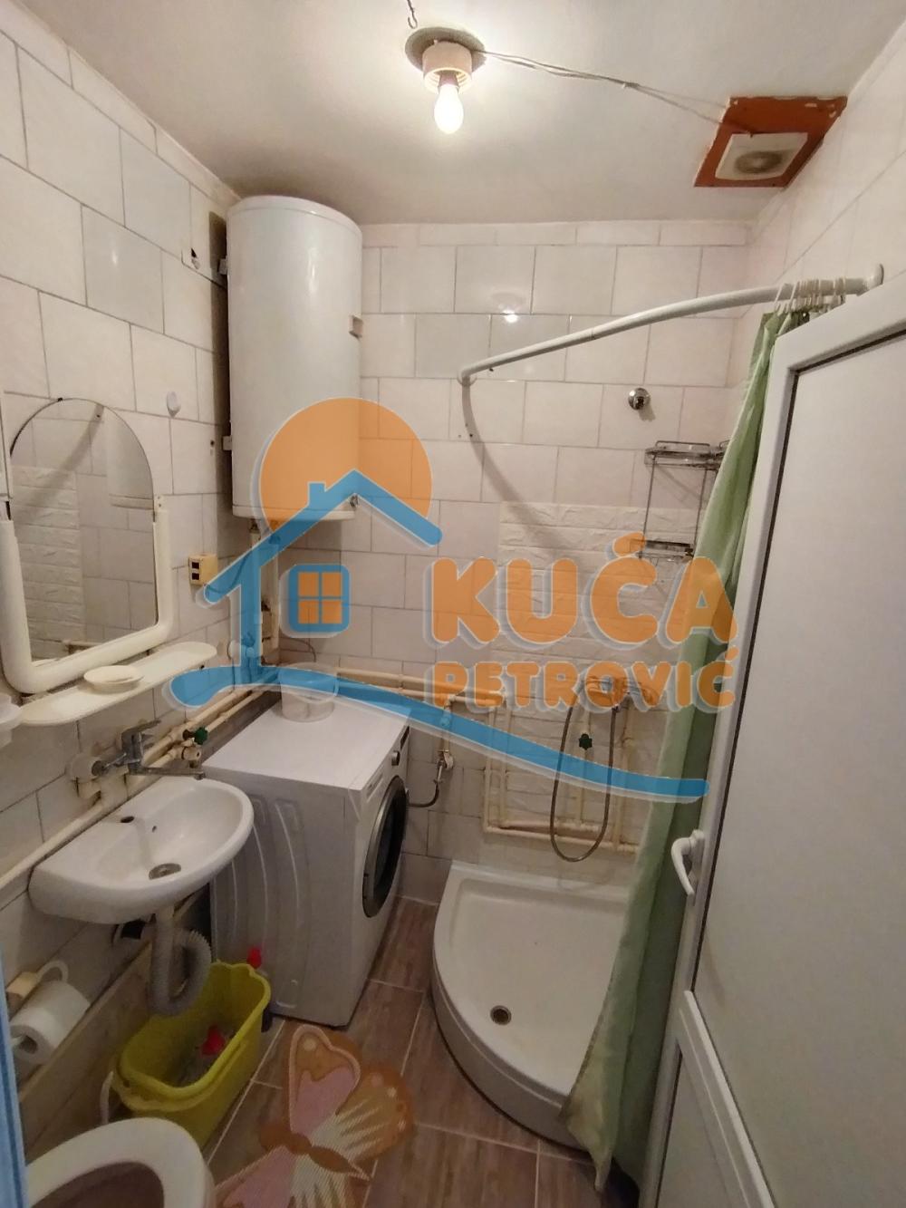 Slika 10 - Dr Petra Vučinića, Jednoiposoban stan za izdavanje, 30m2, 300€