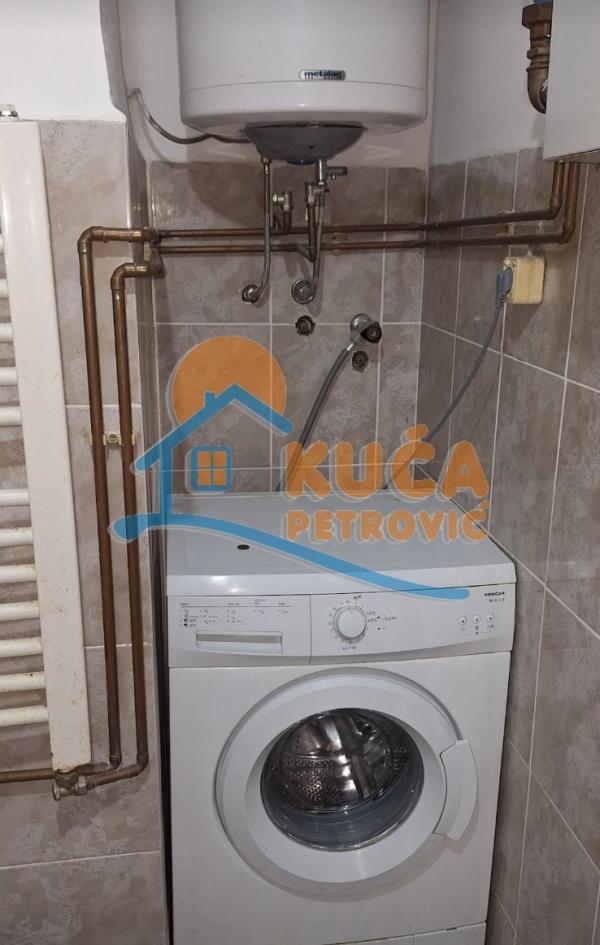 Slika 8 - Čarnojevića, Dvosoban stan za izdavanje, 50m2, 270€