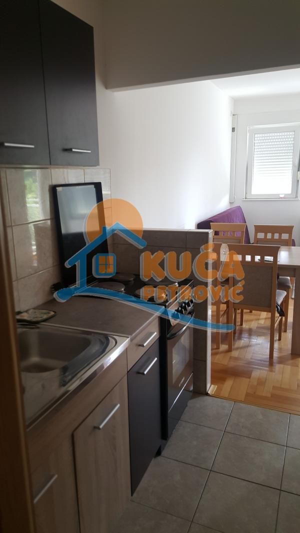 Slika 2 - Ćirila i Metodija, Jednoiposoban stan za izdavanje, 48m2, 350€