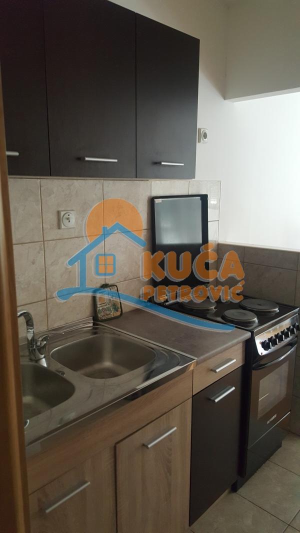 Slika 3 - Ćirila i Metodija, Jednoiposoban stan za izdavanje, 48m2, 350€