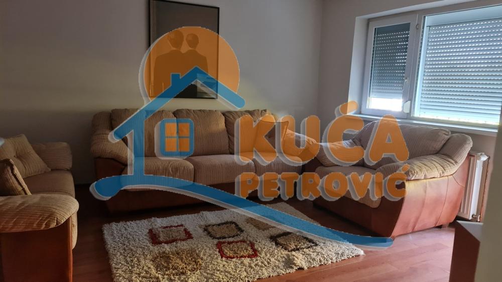 Slika 11 - Žrtava fašizma,  Kuća za izdavanje, 400m2, 1.000€