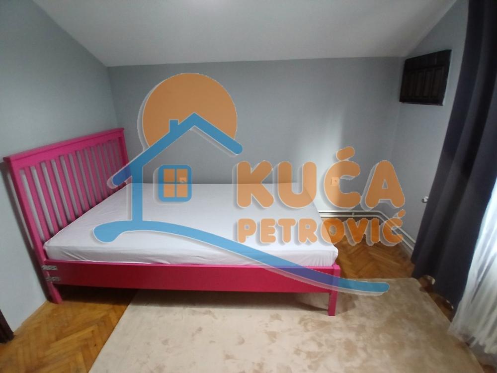 Slika 11 - Jug Bogdanova, Četvorosoban stan za izdavanje, 76m2, 450€