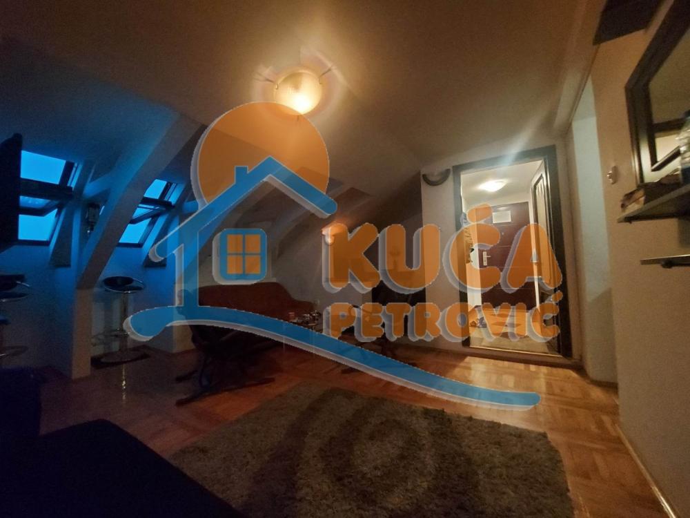 Slika 1 - Bulevar dr Zorana, Jednosoban stan za izdavanje, 39m2, 300€