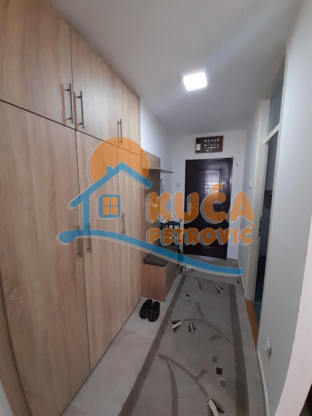 Slika 6 - Bulevar dr Zorana, Dvosoban stan za izdavanje, 54m2, 400€