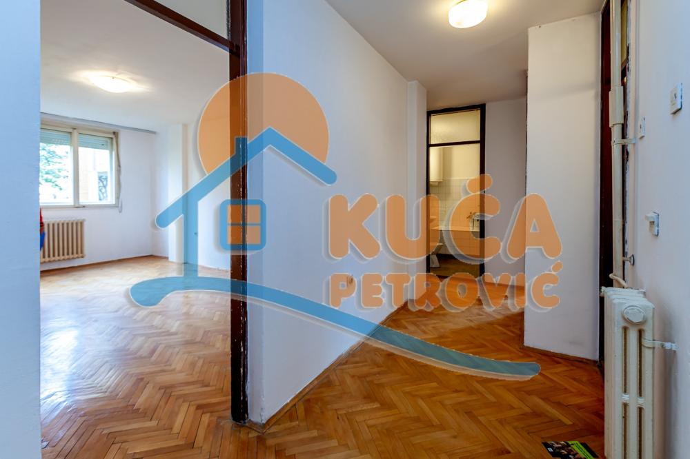 Slika 5 - Bulevar Nemanjića, Četvorosoban stan na prodaju, 68m2, 144.000€