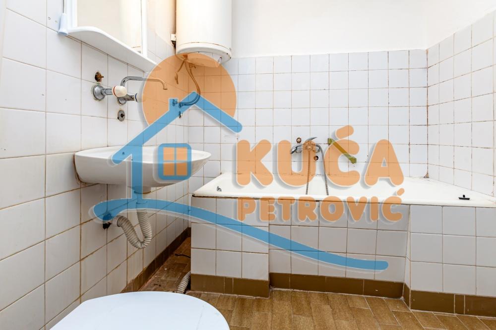 Slika 9 - Bulevar Nemanjića, Četvorosoban stan na prodaju, 68m2, 144.000€