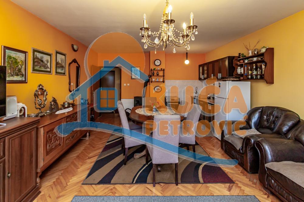 Slika 1 - Palmotićeva,  Kuća na prodaju, 300m2, 250.000€