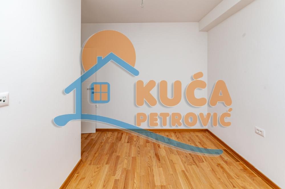 Slika 6 - Vojvode Mišića, Četvorosoban stan na prodaju, 83m2, 204.900€