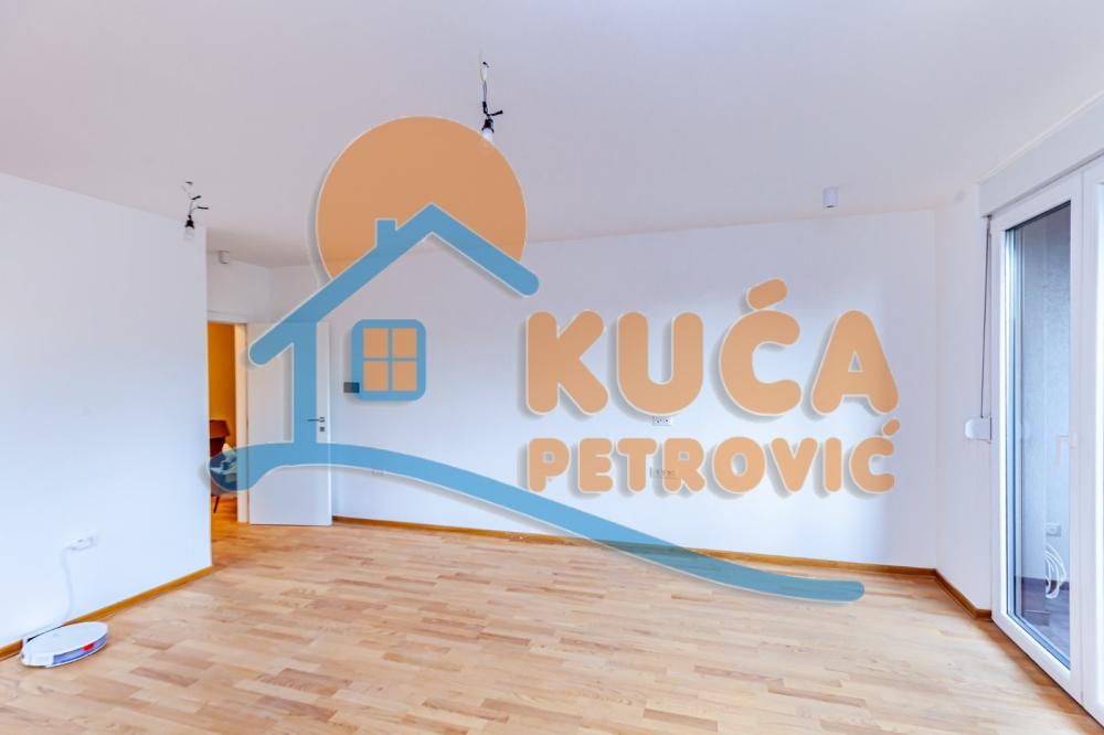 Slika 11 - Vojvode Mišića, Četvorosoban stan na prodaju, 83m2, 204.900€