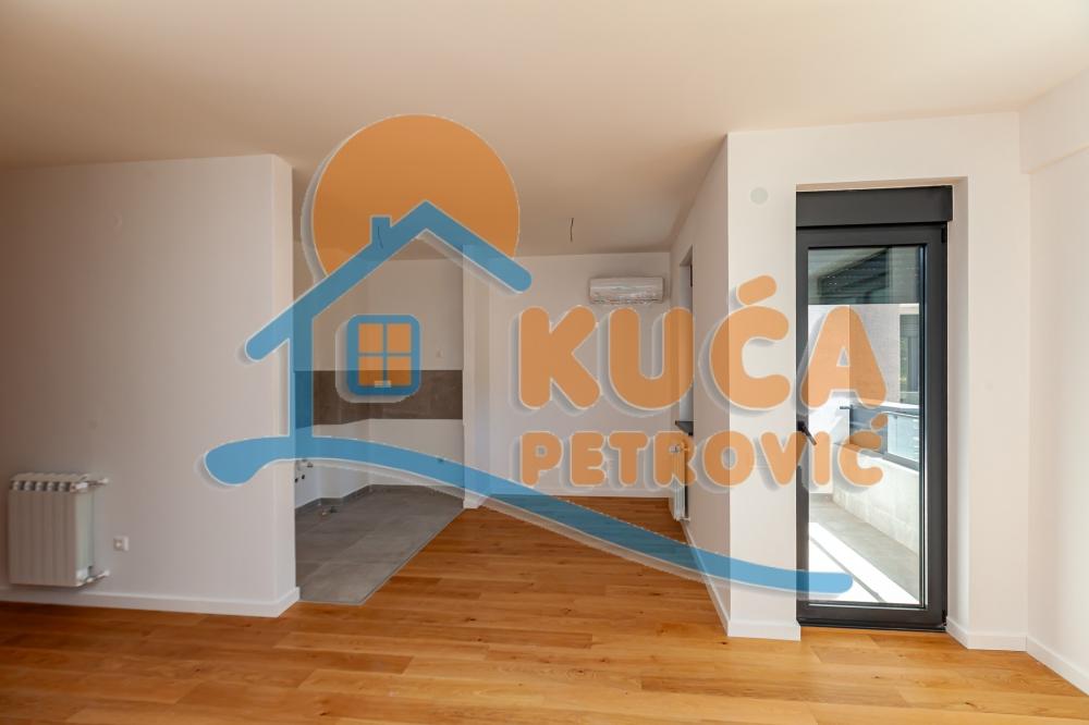 Slika 3 - Stevana Sremca, Troiposoban stan na prodaju, 91m2, 197.200€