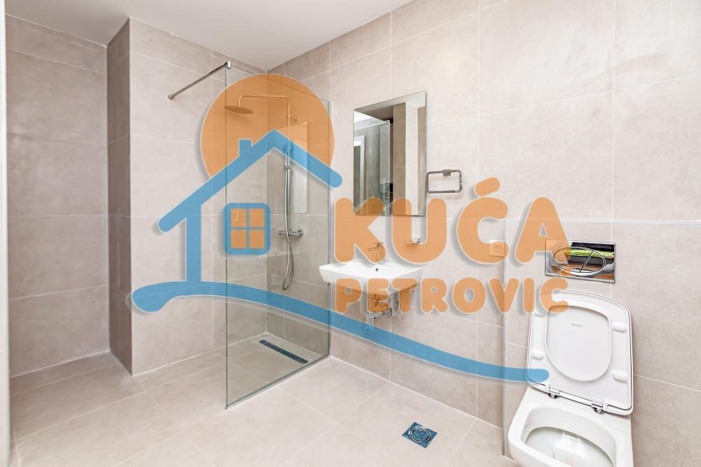 Slika 9 - Stevana Sremca, Četvorosoban stan na prodaju, 98m2, 212.850€