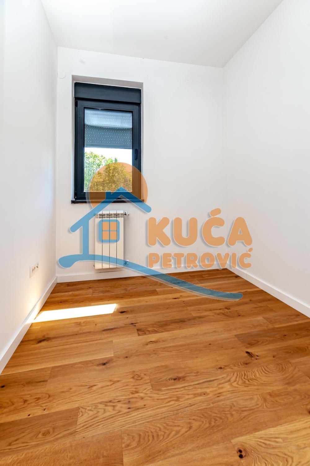 Slika 7 - Stevana Sremca, Dvoiposoban stan na prodaju, 66m2, 143.050€