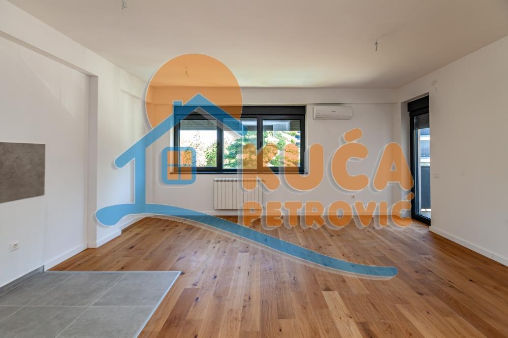 Slika 2 - Stevana Sremca, Dvoiposoban stan na prodaju, 66m2, 143.050€