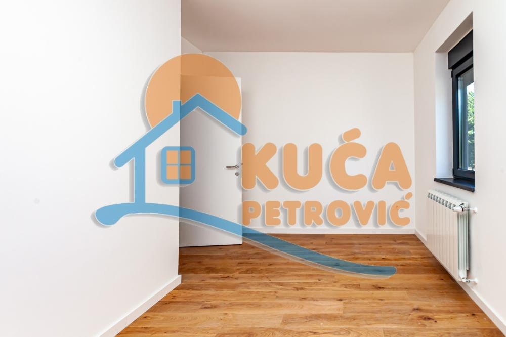 Slika 11 - Stevana Sremca, Troiposoban stan na prodaju, 91m2, 197.200€